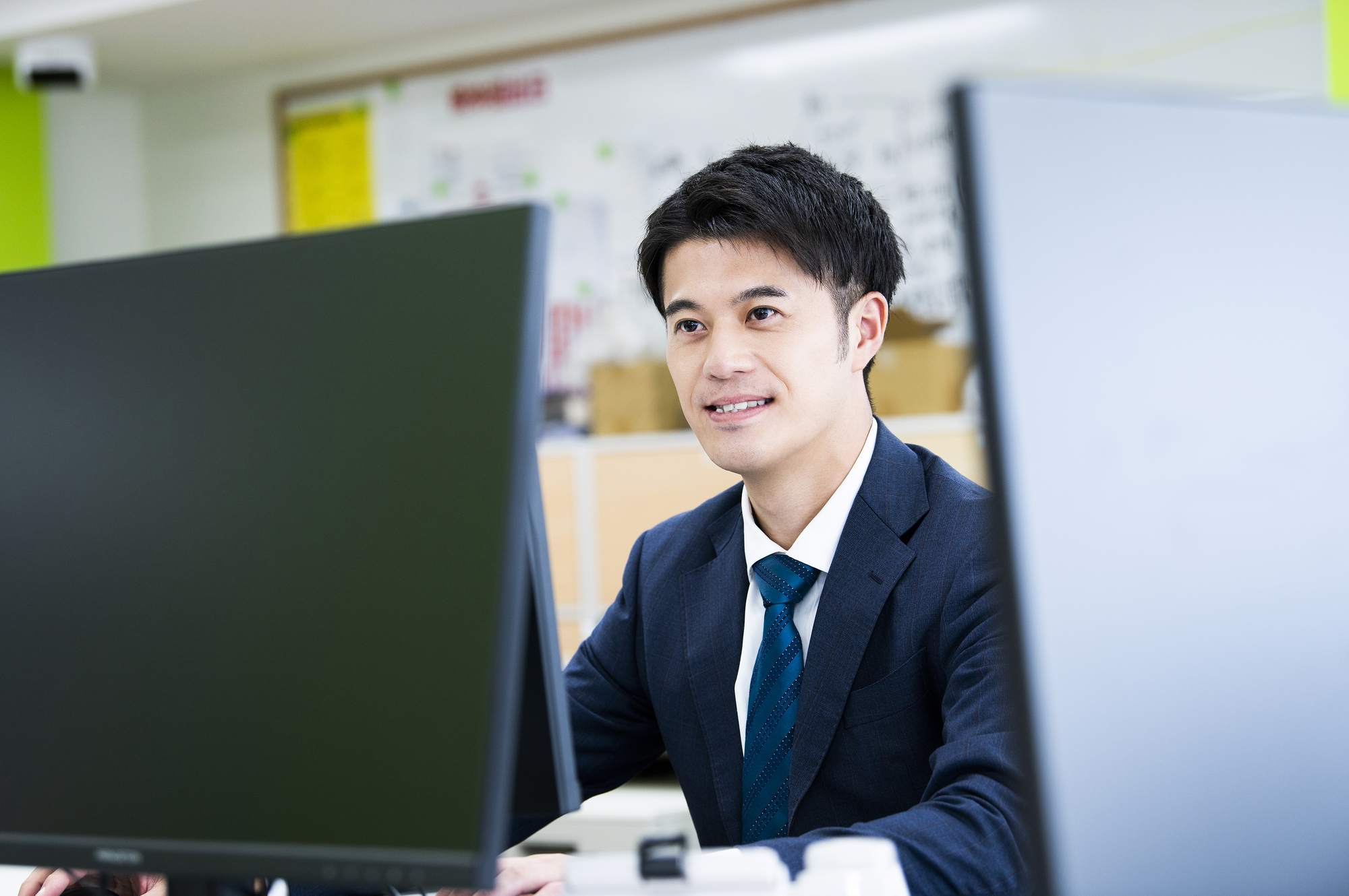 30代で年収500万円突破！転職成功者が実践した年収アップ術